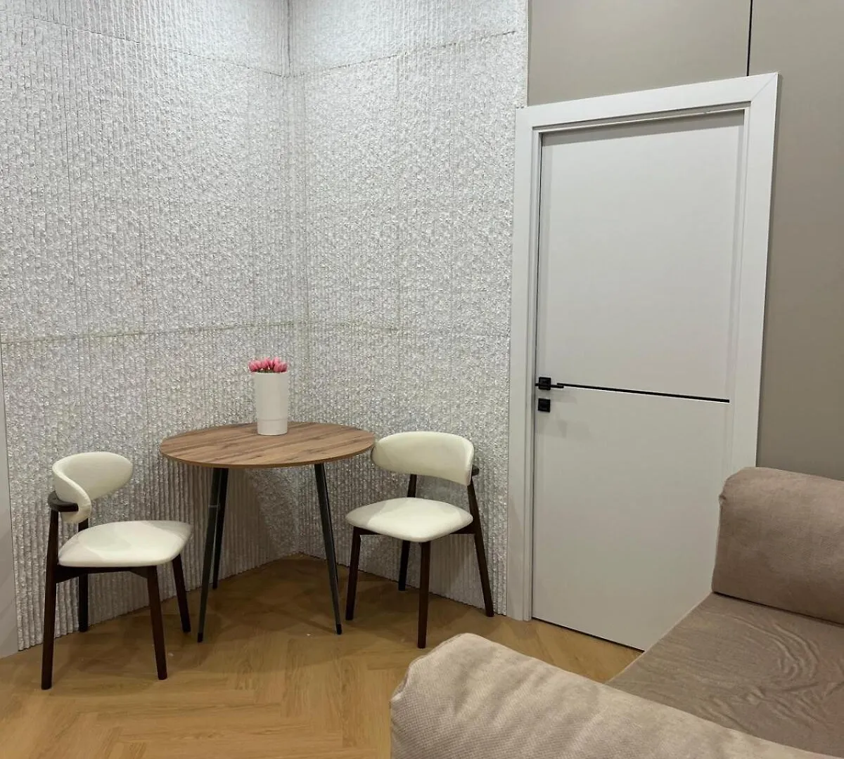 Apartment In The Kristall Residential Complex #109 Almaty