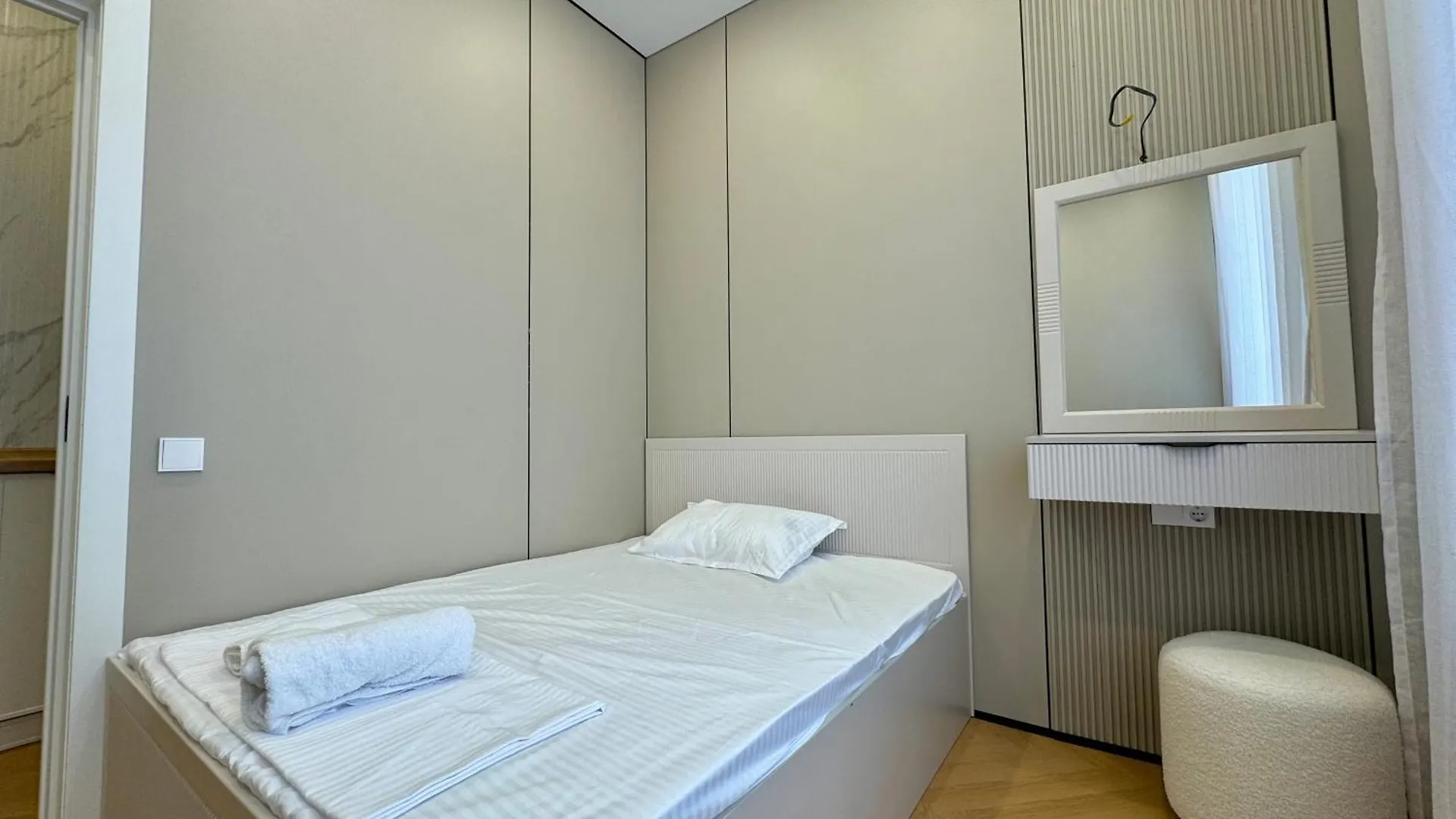 Apartment In The Kristall Residential Complex #109 Almaty